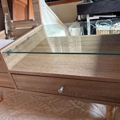 鏡つきミニテーブルの画像