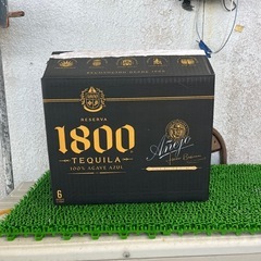 サントリー　
クエルボ1800テキーラ アネホ 750mlの画像