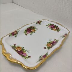 ROYAL ALBERT Old Country Roses 長方形トレイ サンドイッチプレート 英国製 花柄 金彩 ロイヤルアルバート　88299-2-001Aの画像