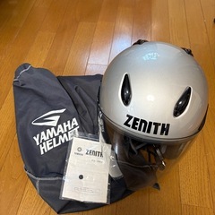 ヘルメットの画像