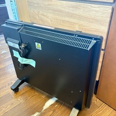 【ニトリ】【ガラスパネルヒーター】★ クリーニング済 【管理番号10411】桒の画像