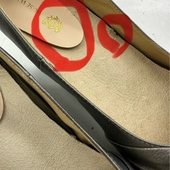 リボン デザインパンプス　キレイめ　の画像