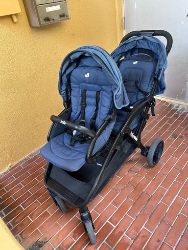 二人乗りベビーカー