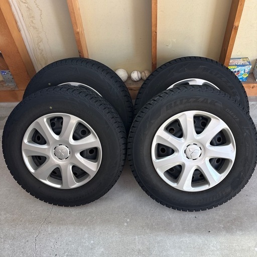215/70R16 スタッドレス4本セット