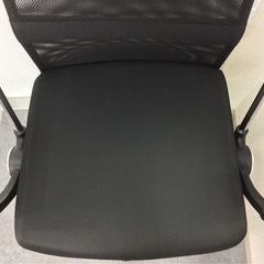 昇降式オフィスチェア ニトリ リクライングワークチェアインバネスU MC BKの画像