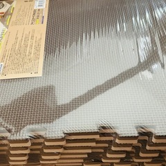 【新品】ジョイントマット 60×60 16枚 フロアマット の画像