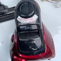 TOSHIBA サイクロン掃除機 赤 VC-C11の画像