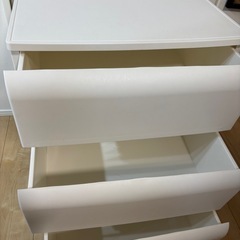 衣装ケースの画像