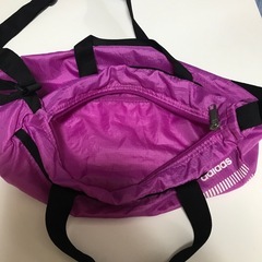 アディダスナイロンバッグの画像