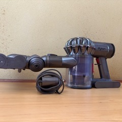 【取引中】Dyson・ダイソンの掃除機の画像