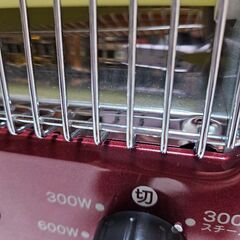 スチーム機能付き遠赤外線電気ストーブの画像