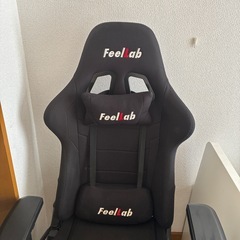 ゲーミングチェアの画像