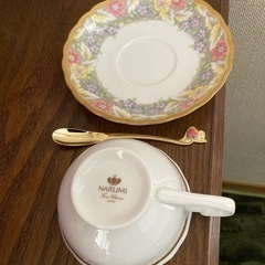 ティーカップ　ナルミの画像