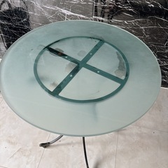 ガラステーブル　小サイズ　サイドテーブル　の画像