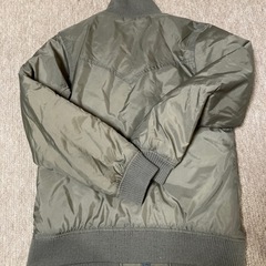 カーキジャンバーの画像