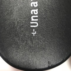 黒のファーサンダルの画像