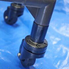 2613　台車　手作り？　29×79×高さ20　塩ビパイプの画像