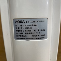 k26  【2023年製　コードレススティッククリーナー】 AQUA AQC-ZX1P（W）  の画像