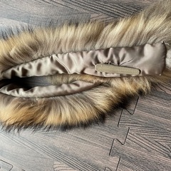 毛皮の首巻の画像