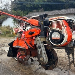 クボタ　管理機 4馬力 耕運機 培土　畝立て 1輪 家庭菜園 ハンドル回転 土あげ 溝上げ 揚土 畝上げ 培土　溝掘り 中耕　除草　跳ね上げ　正転逆転　作業幅約200mm 培土器付き　宮崎　　の画像