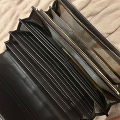 ブランドクレリア長財布の画像