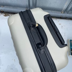 スーツケースの画像