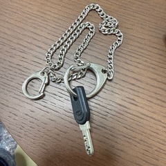 80L スーツケー黒の画像