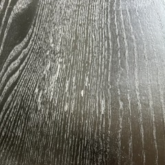 黒い木の椅子の画像