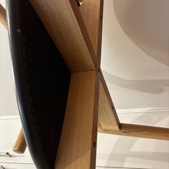 ダイニング椅子2脚　壊れてますの画像