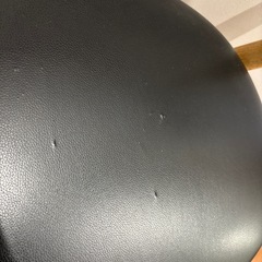 ダイニング椅子2脚　壊れてますの画像