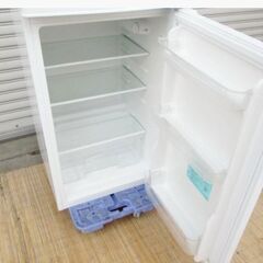 ハイアール 2ドア冷蔵庫130L JR-N130A　動作良好　2020年製　スリム　耐熱性能天板　強化ガラストレイ　Haier　【3ヶ月保証】　321ZSの画像