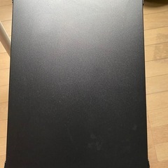 IKEA サイドテーブルの画像