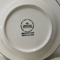 ONEIDA SNOW FAMILY プレート2枚 未使用 の画像