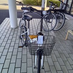 ★リユースのサカイつくば店★TK7154  折りたたみ自転車 20インチ ホワイト クリーニング済み 【リユースのサカイつくば店】の画像