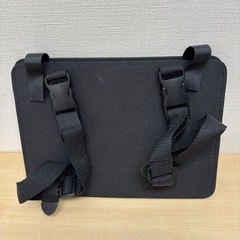 タブレットケース　掛けるタイプの画像