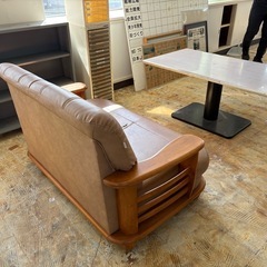 ソファ、テーブルの画像