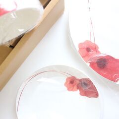 🌸🌸♡. 新品 NARUMI ナルミ スプリング・フィールド（Spring Field）お皿、マグカップセット.♡の画像