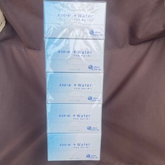エリエール プラスウォーター(保湿ティッシュ)　の画像