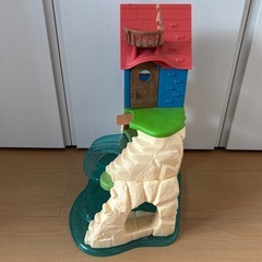 エポック社 シルバニアファミリー ファミリートリップ おうち 【ぼうけん島のひみつのお家】の画像