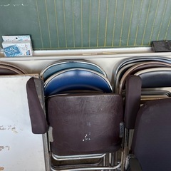 長テーブル、パイプ椅子他の画像