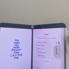 Microsoft surface duo 2と専用ペンカバーの画像