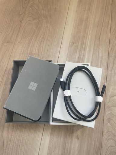 Microsoft surface duo 2と専用ペンカバー