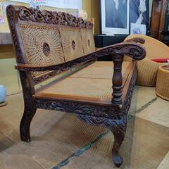 【愛品倶楽部柏店】藤編み込み3人掛けソファ アジアン風 木彫り 幅160cmの画像