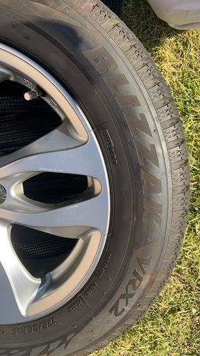 スタッドレスタイヤホイル付き１７５／６５-１５BSブリザックVRX2