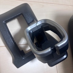 ハイエース　ドリンクホルダーとスマホホルダーの画像