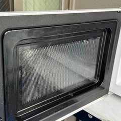 まだまだ使えます！白い電子レンジ早い者勝ち【現地引き取り】の画像