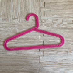 IKEA 子供用ハンガーの画像