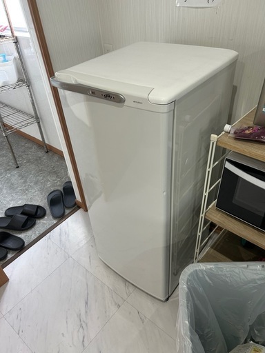 三菱 冷凍庫 122L（MF-U12J-W） 最終値下げ送料込みMITSUBISHI MF-U12J-W 122L冷凍庫｜Yahoo!フリマ 