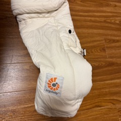 エルゴ抱っこ紐　インサート付きの画像