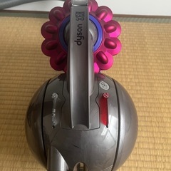 ダイソン　掃除機の画像